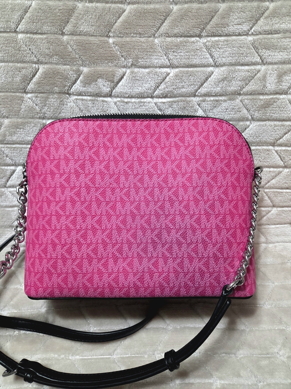Michael Kors Pink Colorblock Dome Crossbody Bag- New Condition - Picture 3 of 6